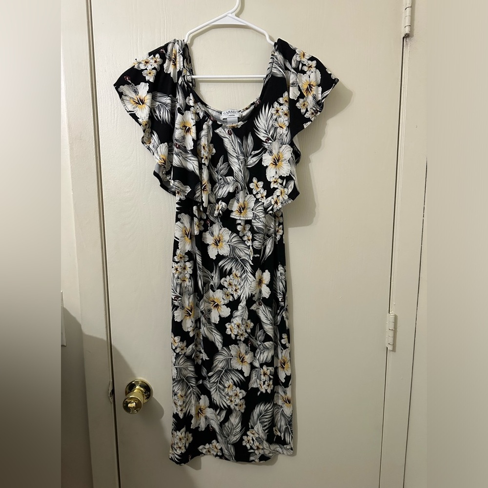 CARMEN MARC VALVO Dress size small